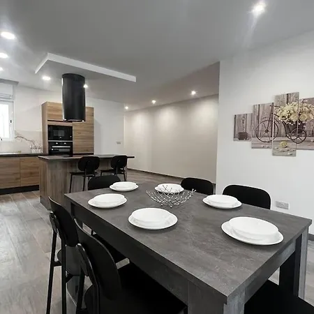 Апартаменты 3-bedroom Modern