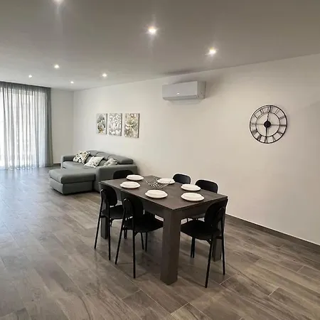 Lejlighed 3-bedroom Modern *